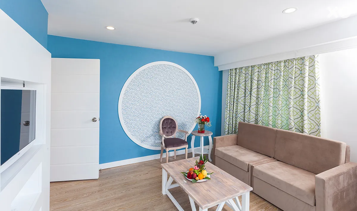 Iz Flower Side Beach Hotel