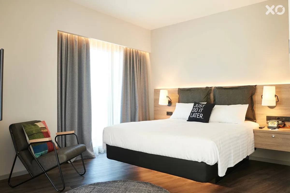 Moxy Patra Marina