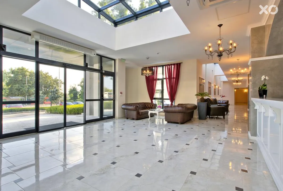 White Rock Castle Suite Hotel