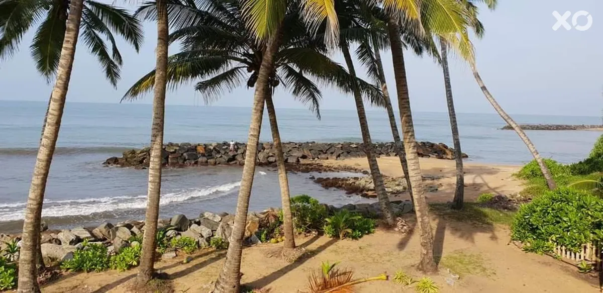 Oreo Beach Hotel