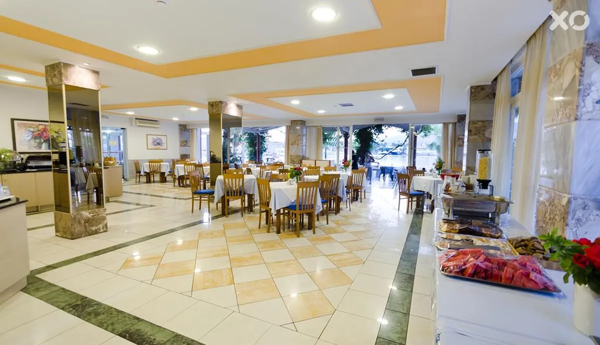 Kosta Palace Hotel