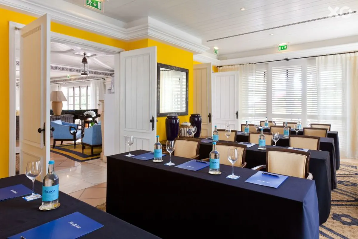 Seaside Grand Residencia Hotel