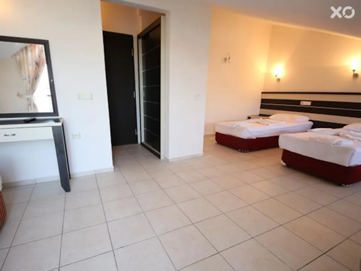 Club Herakles Hotel