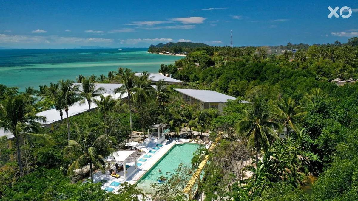 Summer Luxury Beach Resort