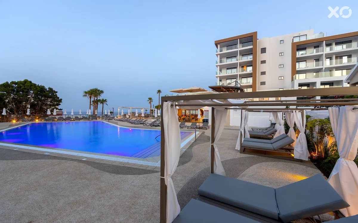 Leonardo Crystal Cove Hotel & Spa by the Sea