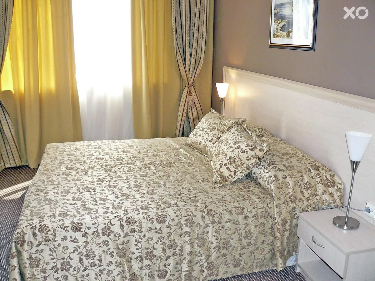 Avalon Hotel
