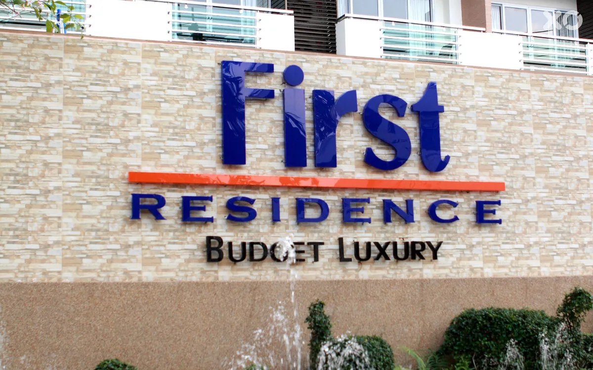 First Residence Hotel