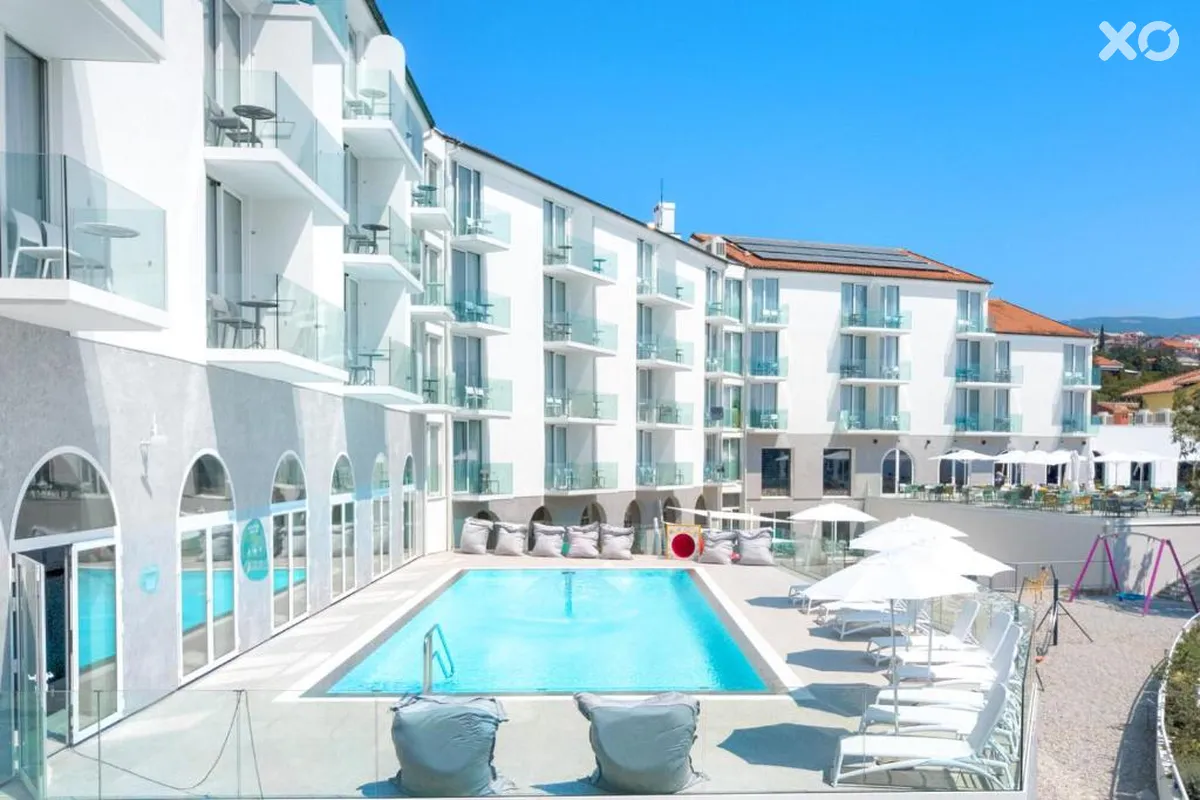 Lisanj Hotel