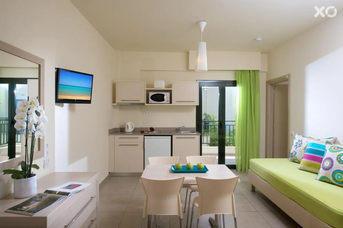 Kristalli Hotel Apartments
