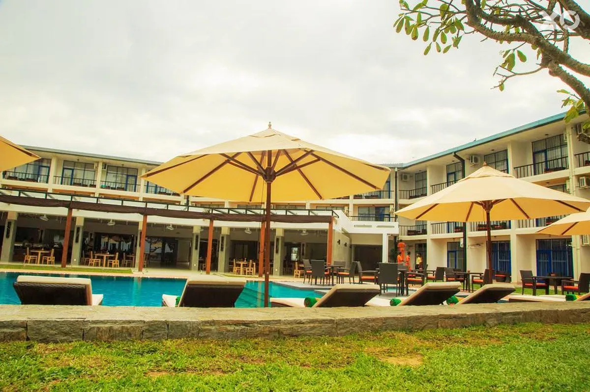 Camelot Beach Hotel