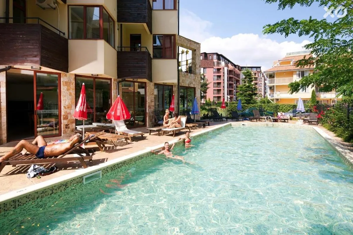 Lira Hotel