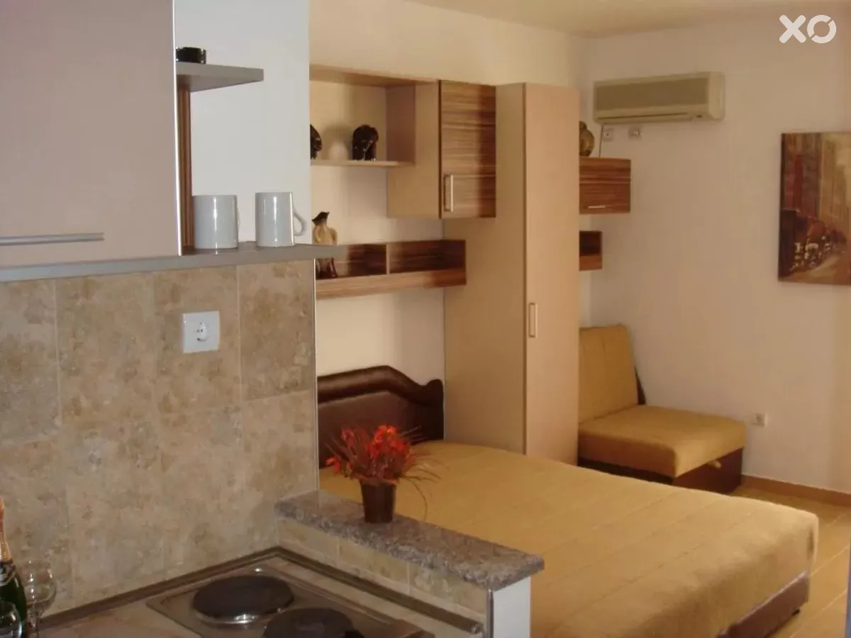 Azzuro Apartments