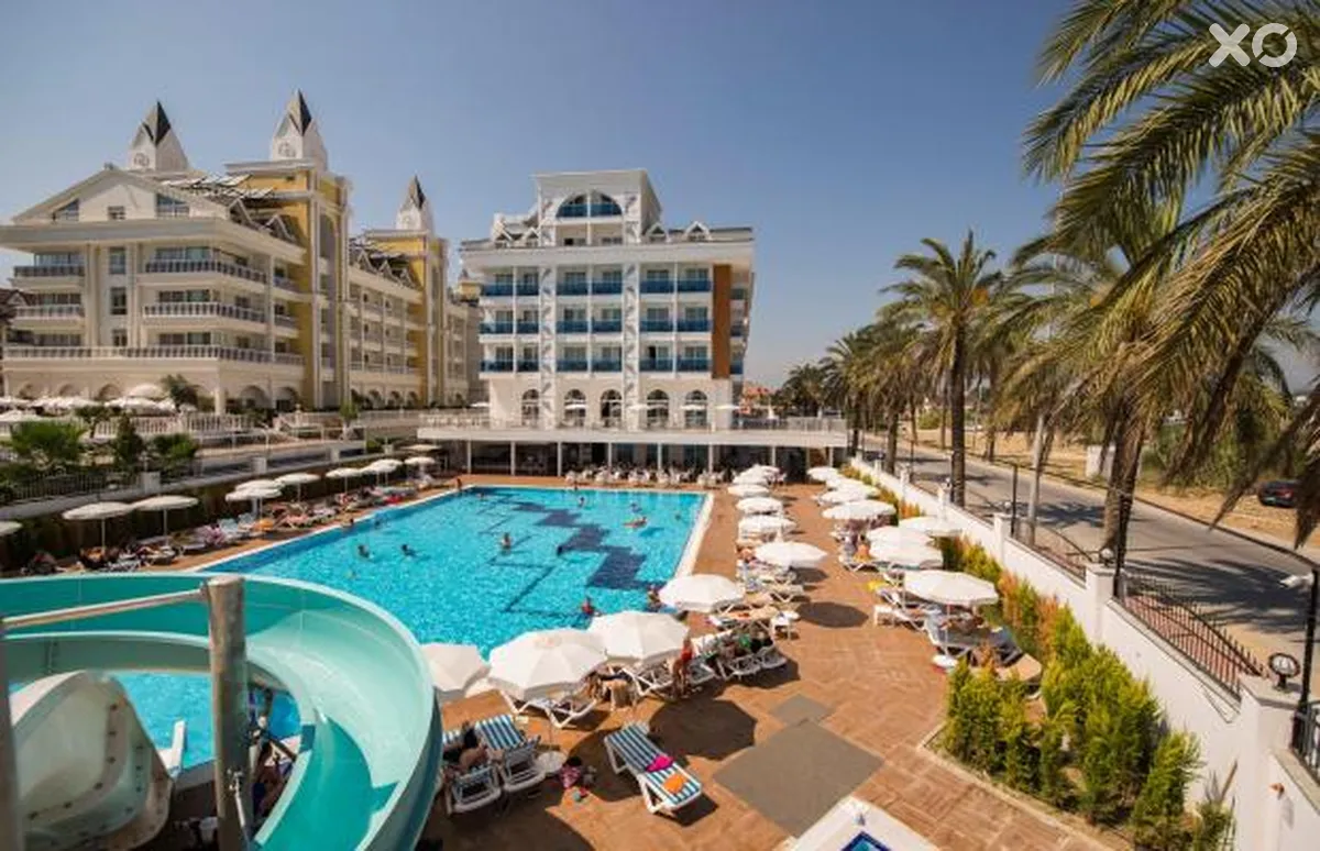 Palm World Resort & Spa Side