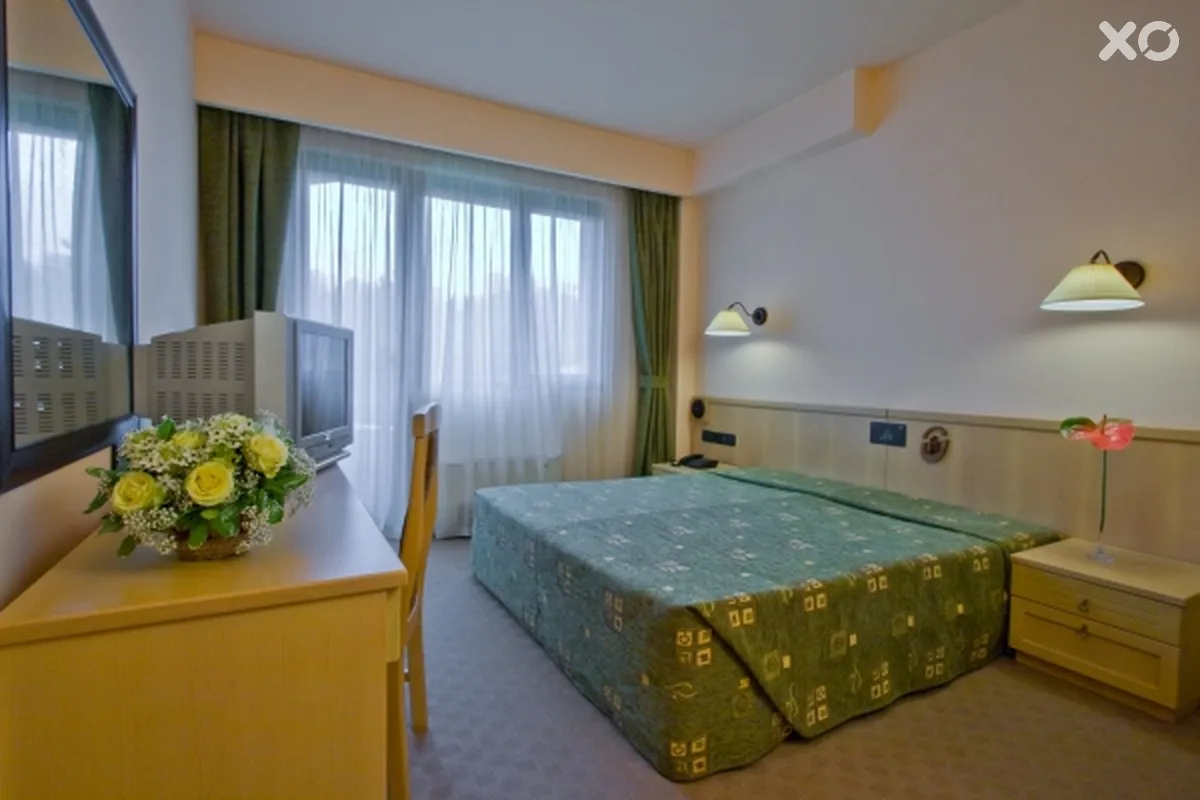 Orphey Hotel