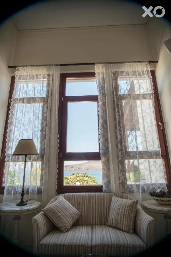 Clara Hotel