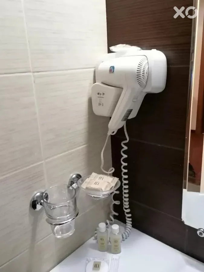 Ela Hotel