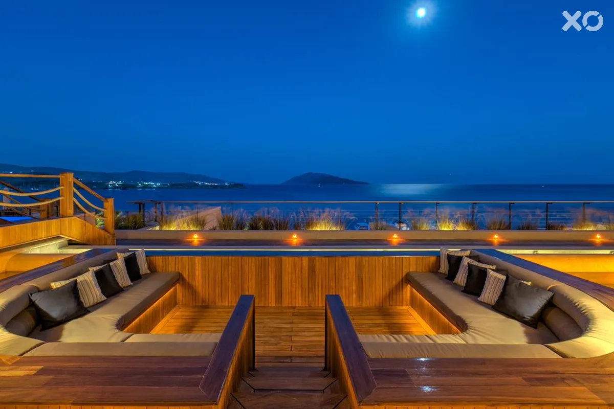 Caresse a Luxury Collection Resort & Spa