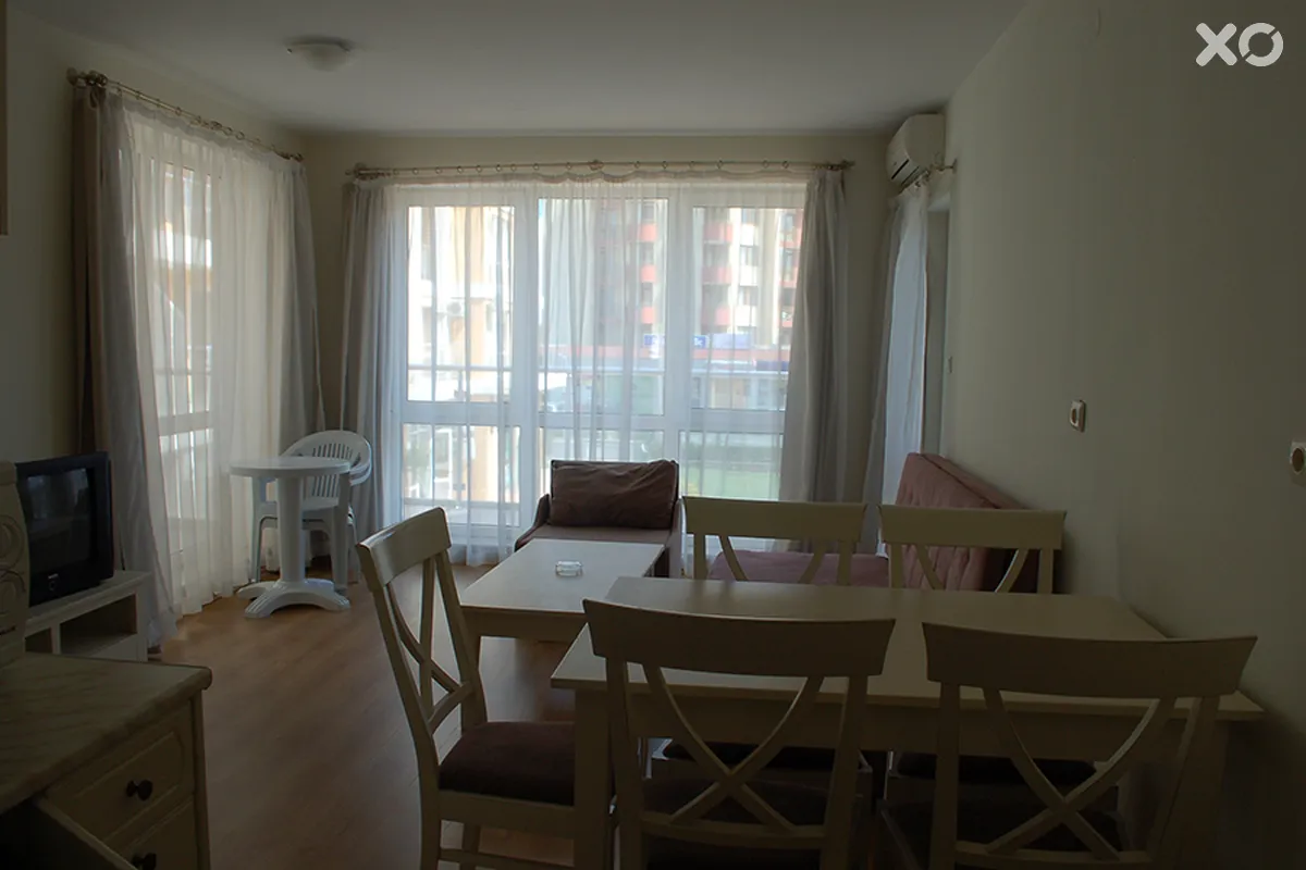 Flores Park Apartments