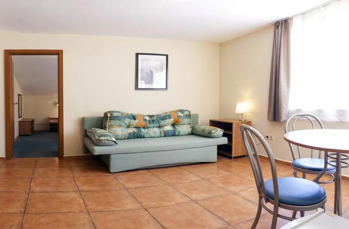 Naslada Hotel