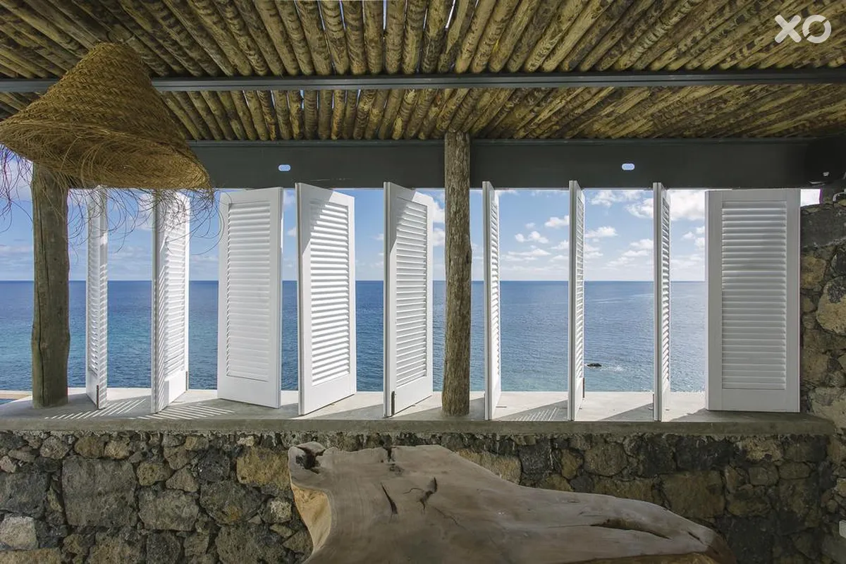 White Exclusive Suites & Villas