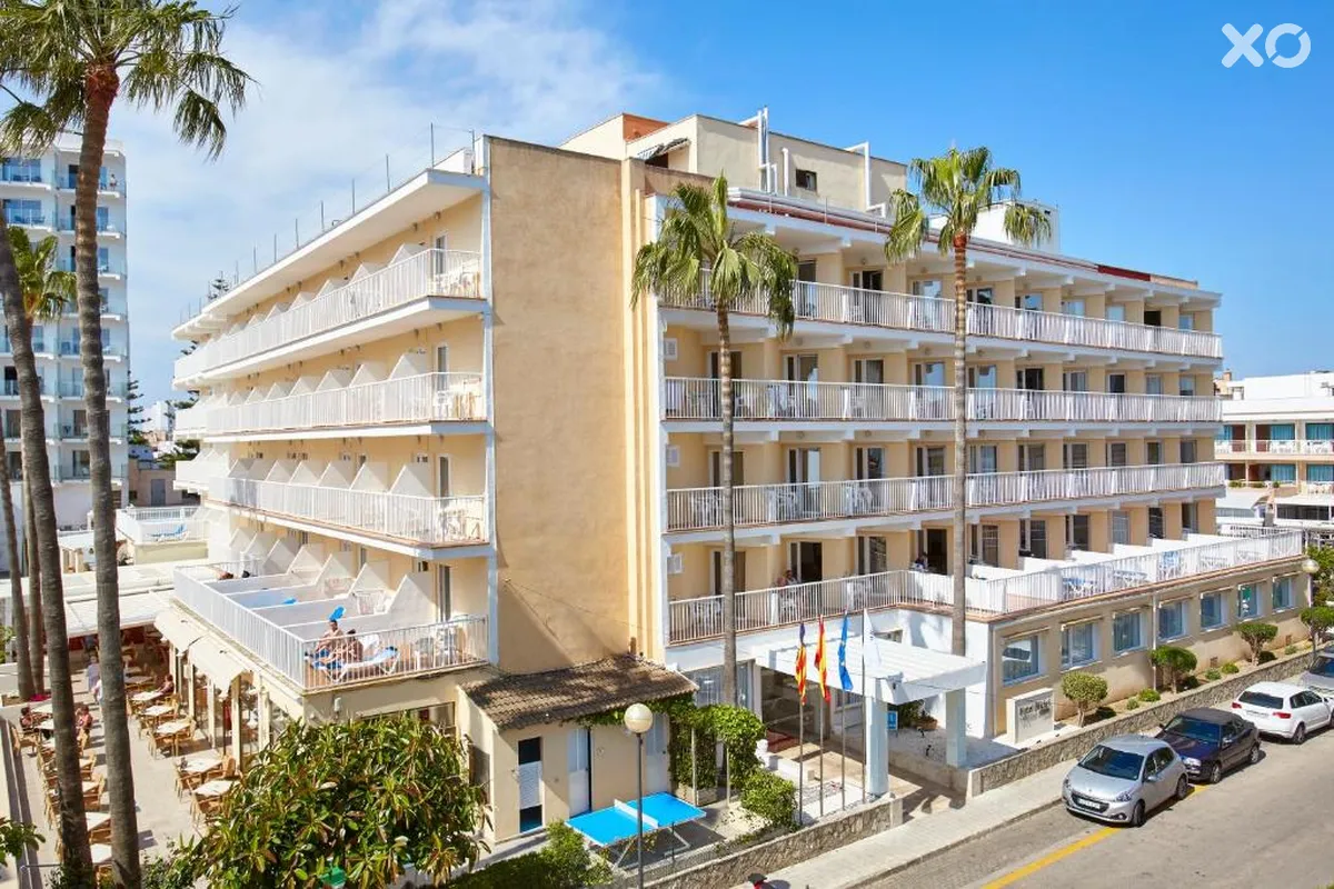 Universal Hotel Bikini