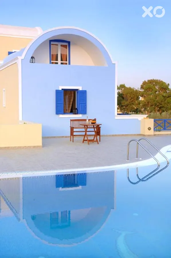 Bella Santorini