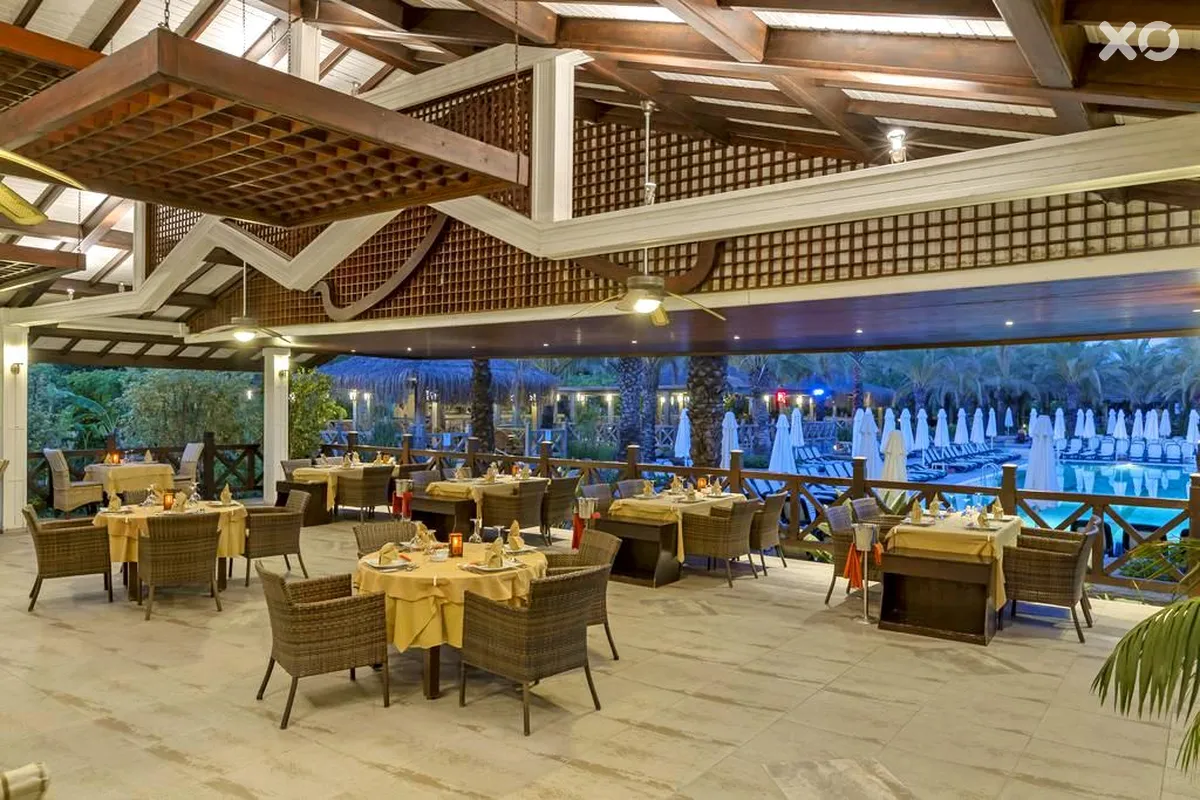 Royal Wings Hotel