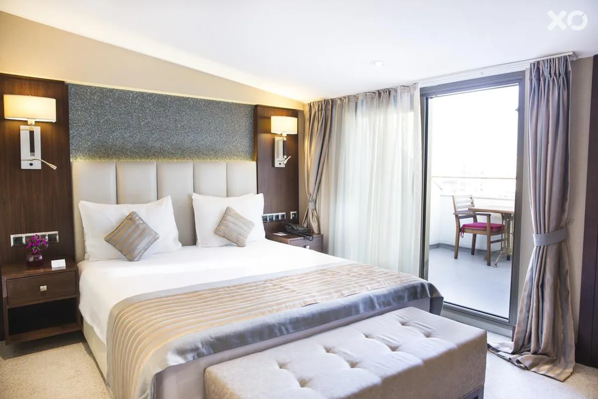 Grand Aras Hotel & Suites