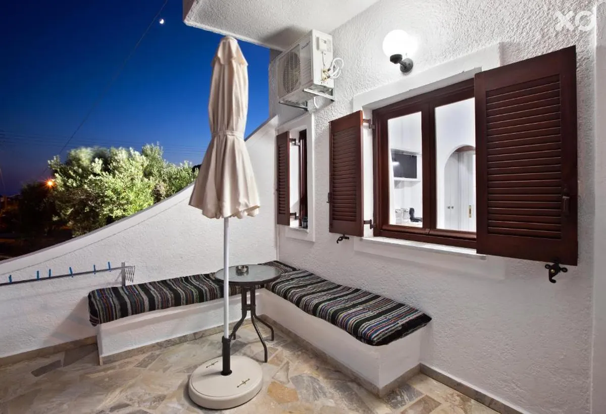 New Aurora Apts Studios