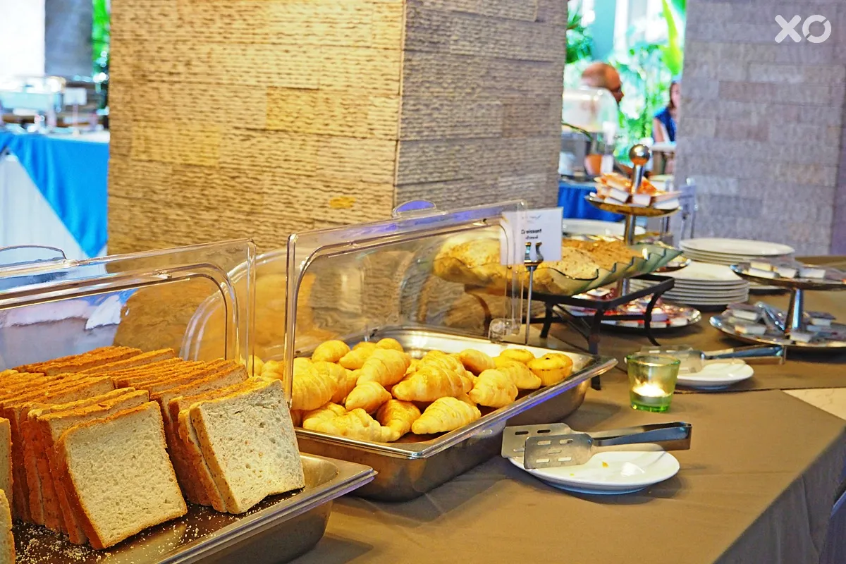Buri Tara Resort