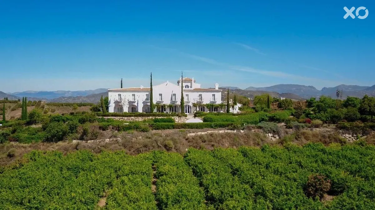 B Bou Cortijo Bravo Hotel