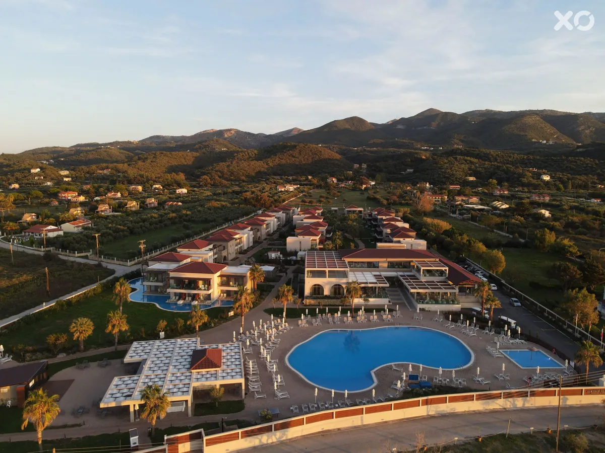 Almyros Beach Resort & Spa
