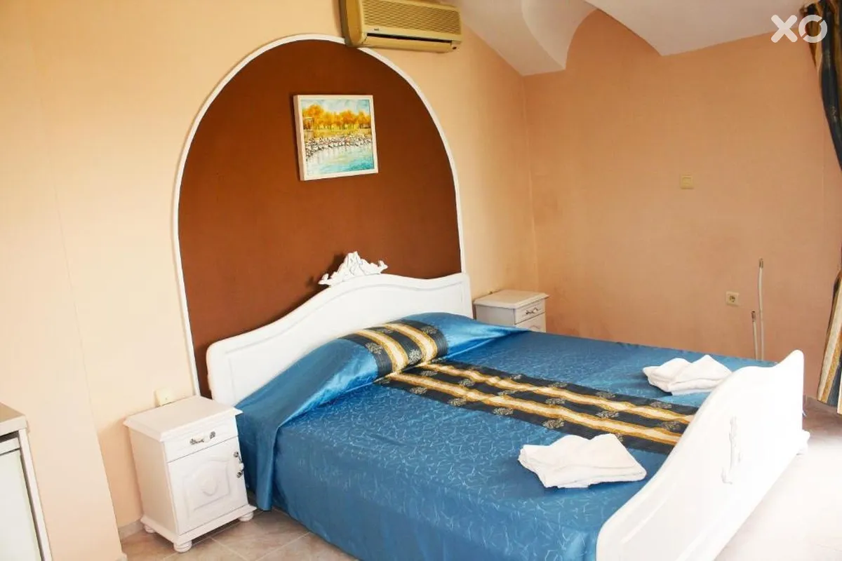 Paros II Family Hotel