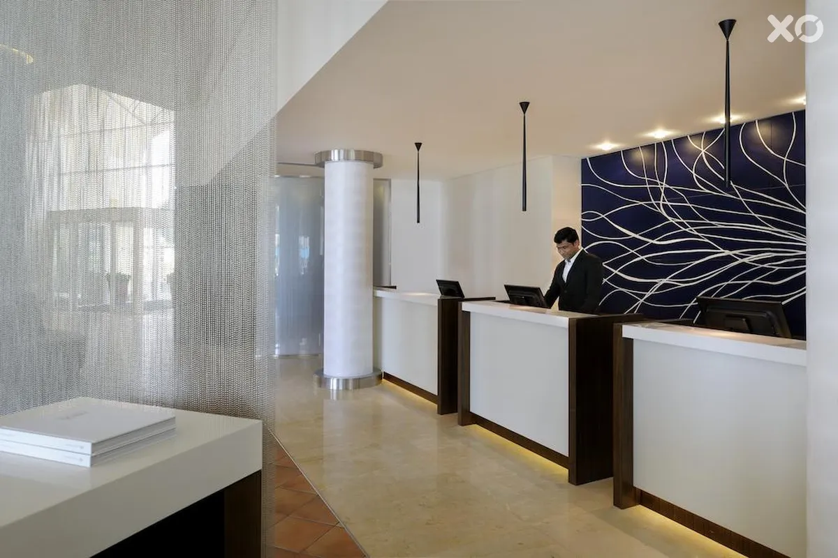 Copthorne Lakeview Hotel Dubai, Green Community