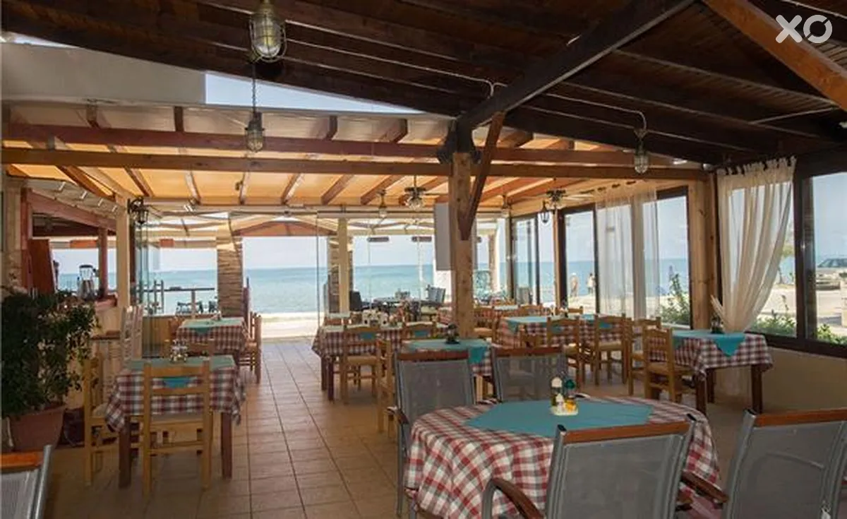 Kormoranos Beach Hotel