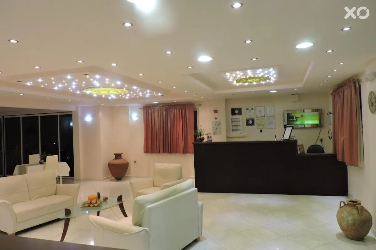 Golden Rose Suites