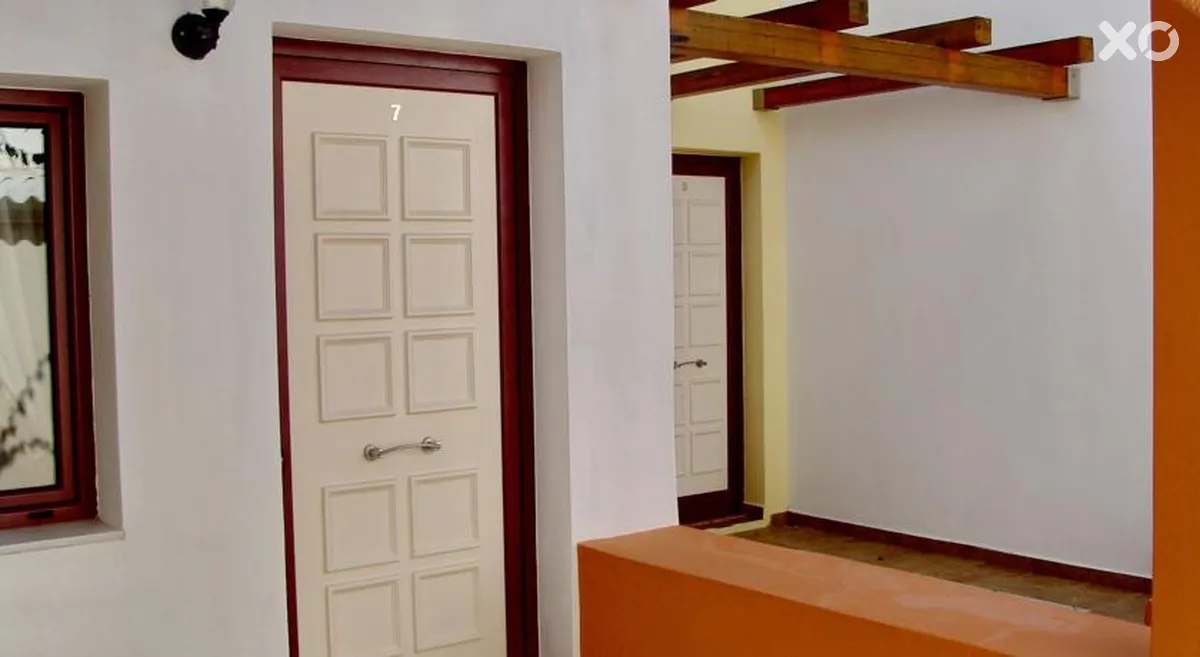 Irida Apartments by Estia