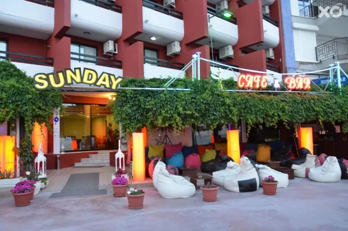 Sunday Beach Hotel