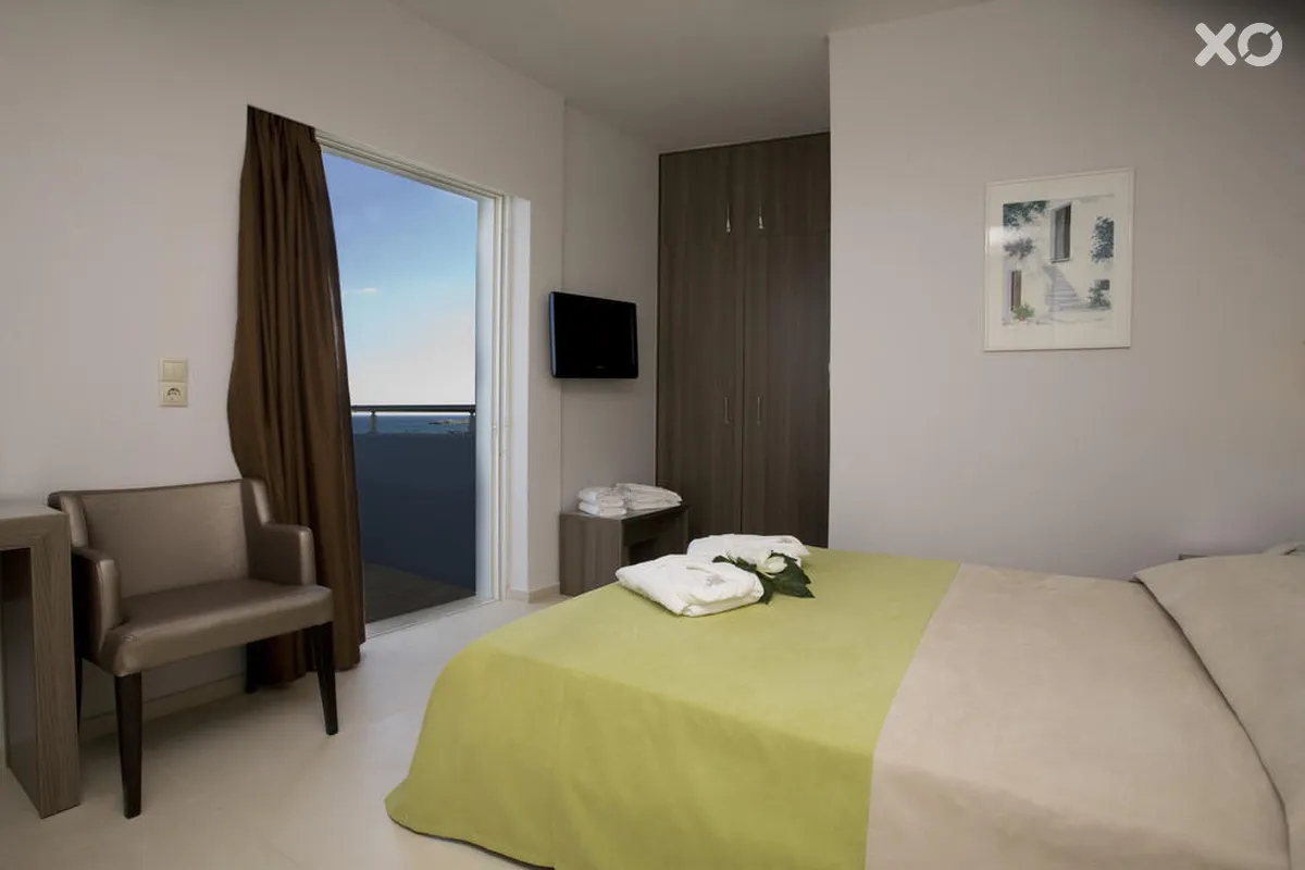 Astron Hotel