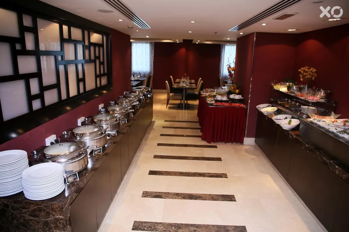 Al Hamra Hotel