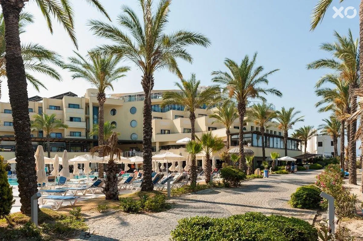 Arin Resort