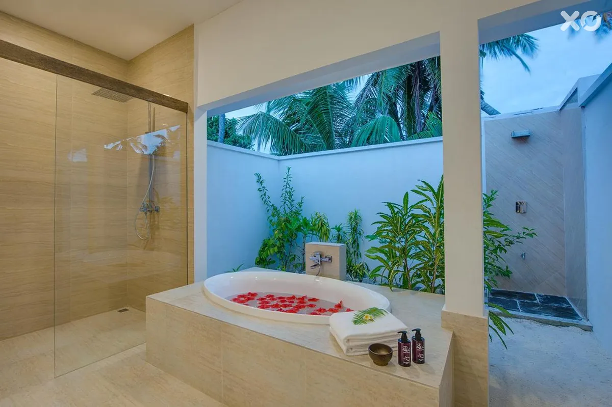 Rahaa Resort