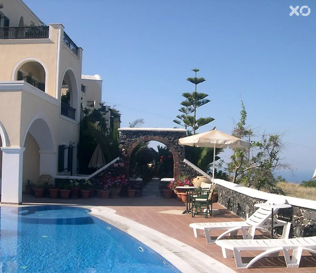 Eltheon Hotel