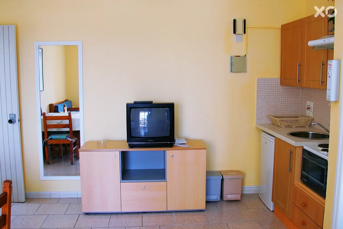 Daphne Hotel Apartments