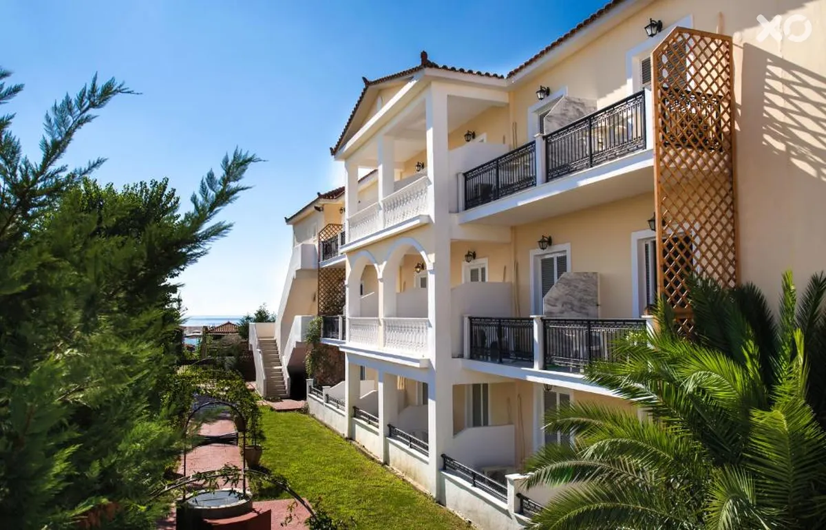 California Beach Hotel