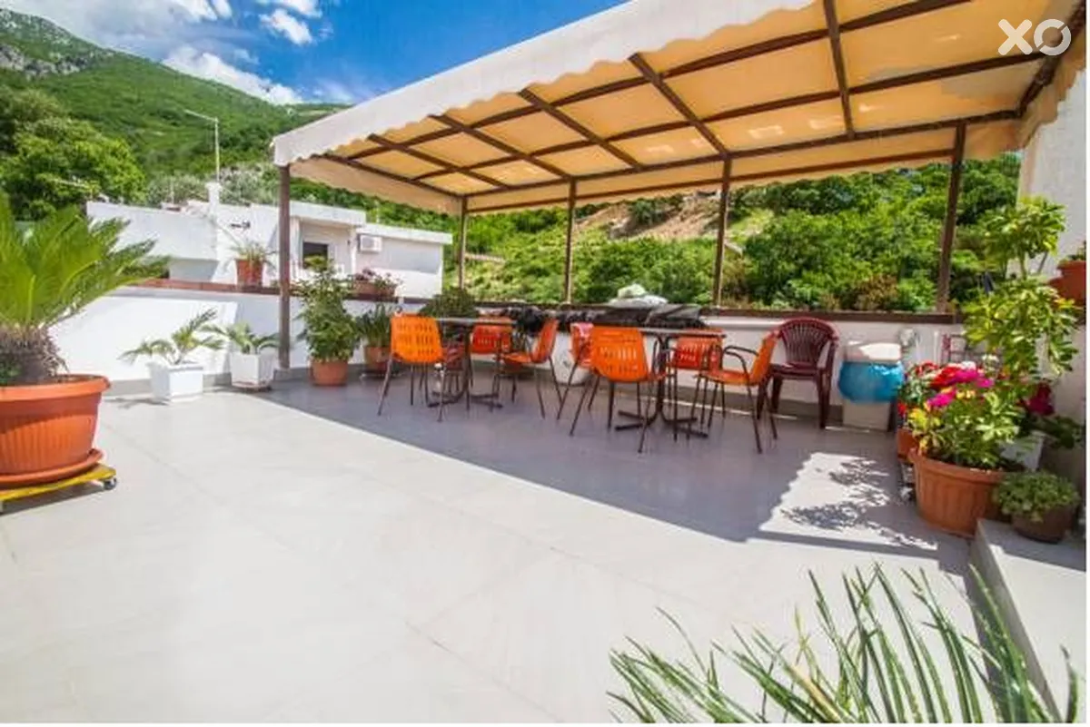 Popovic Apartments