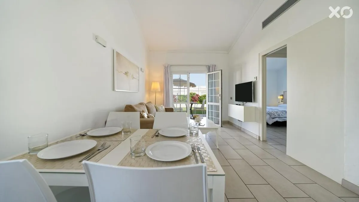 Adonis Bungalows