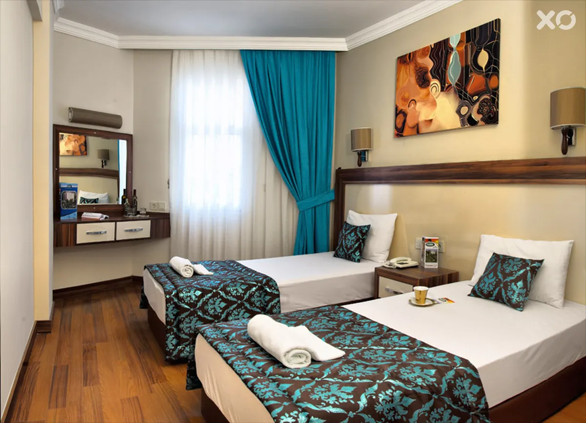 Flora Suites Hotel