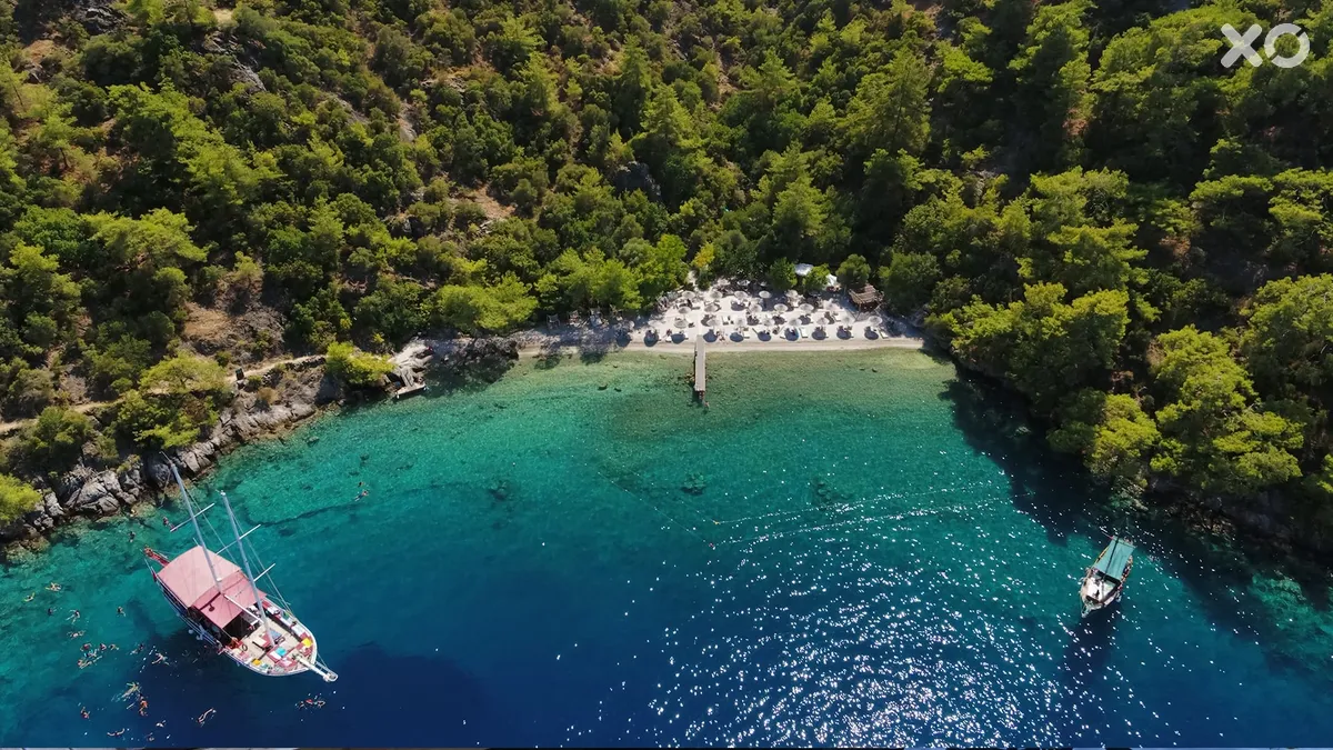 Hillside Beach Club