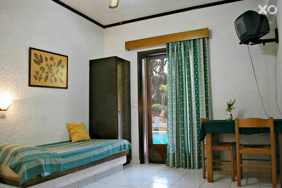 Iliostasi Beach Apartments